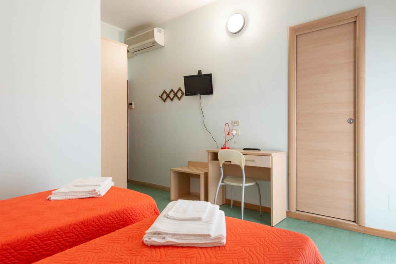 Hotel Olympic มิลาโน แมริตทิมา ภายนอก รูปภาพ