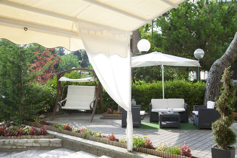 Hotel Olympic มิลาโน แมริตทิมา ภายนอก รูปภาพ