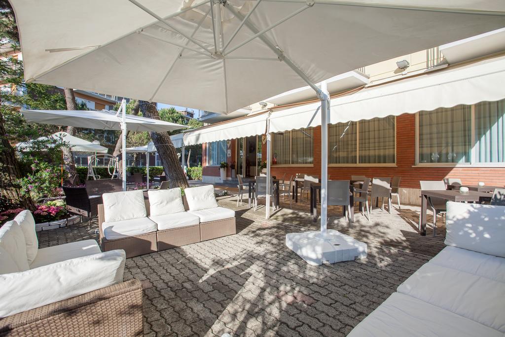 Hotel Olympic มิลาโน แมริตทิมา ภายนอก รูปภาพ